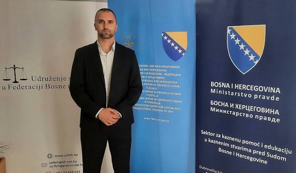 Ministar pravosuđa i uprave Hercegbosanske županije Aleksandar Rodić potpisao nove ugovore u vrijednosti od 159.260,40 KM za opremanje Općinskog suda u Tomislavgradu